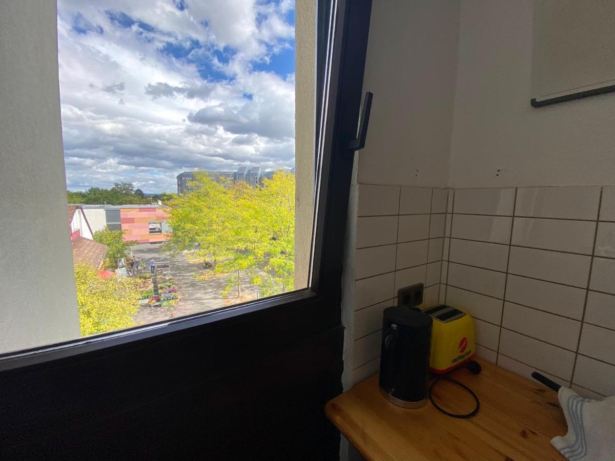 Private Room With Free Parking Κόμπλεντς Εξωτερικό φωτογραφία